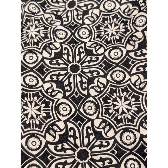 🖤 Chic Talbots Woman Black & White Medallion Stretch Cropped/Ankle Pants - 16W - Picture 7 of 7